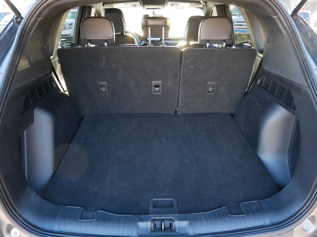 Certified 2025 Ford Escape ST-Line image 10