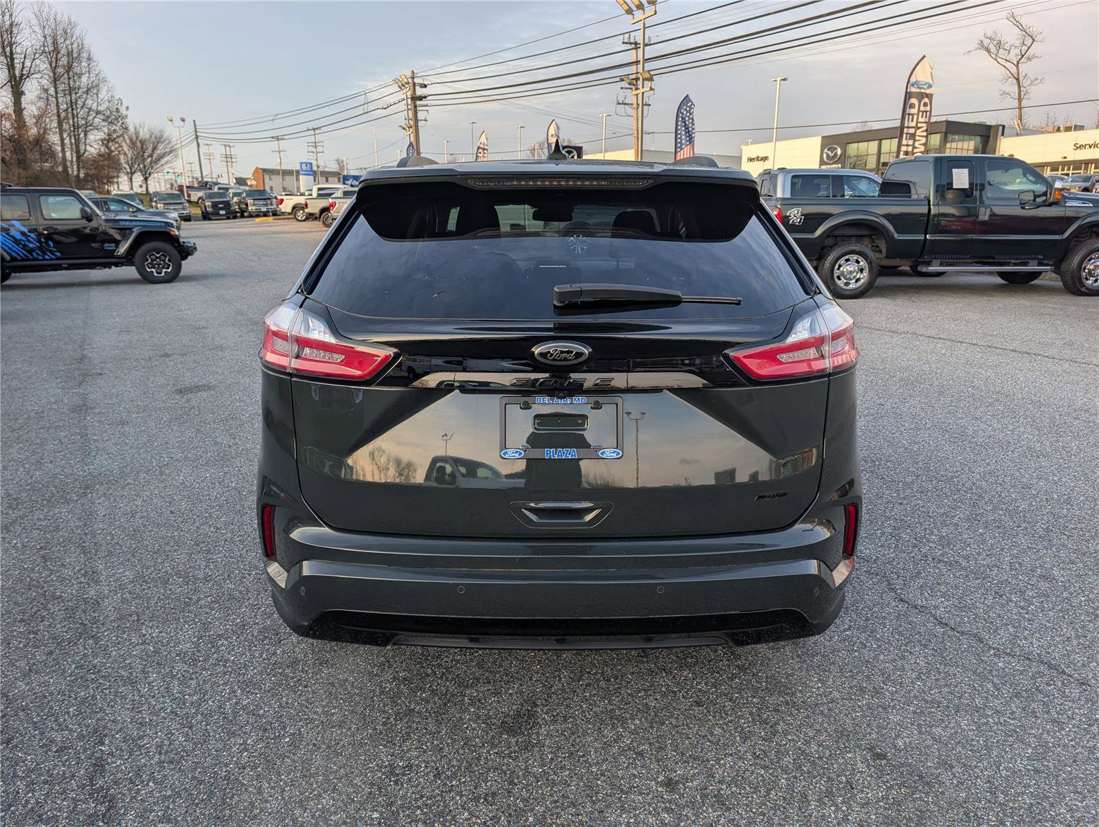 Certified 2024 Ford Edge SE w/ Black Appearance Package image 4