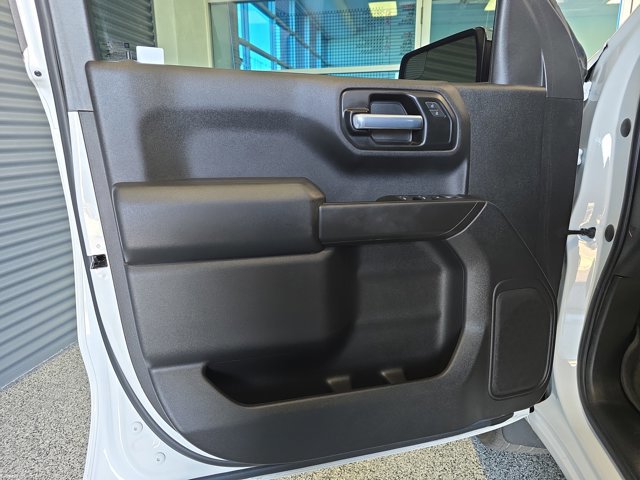 Used 2022 Chevrolet Silverado 1500 Custom image 5