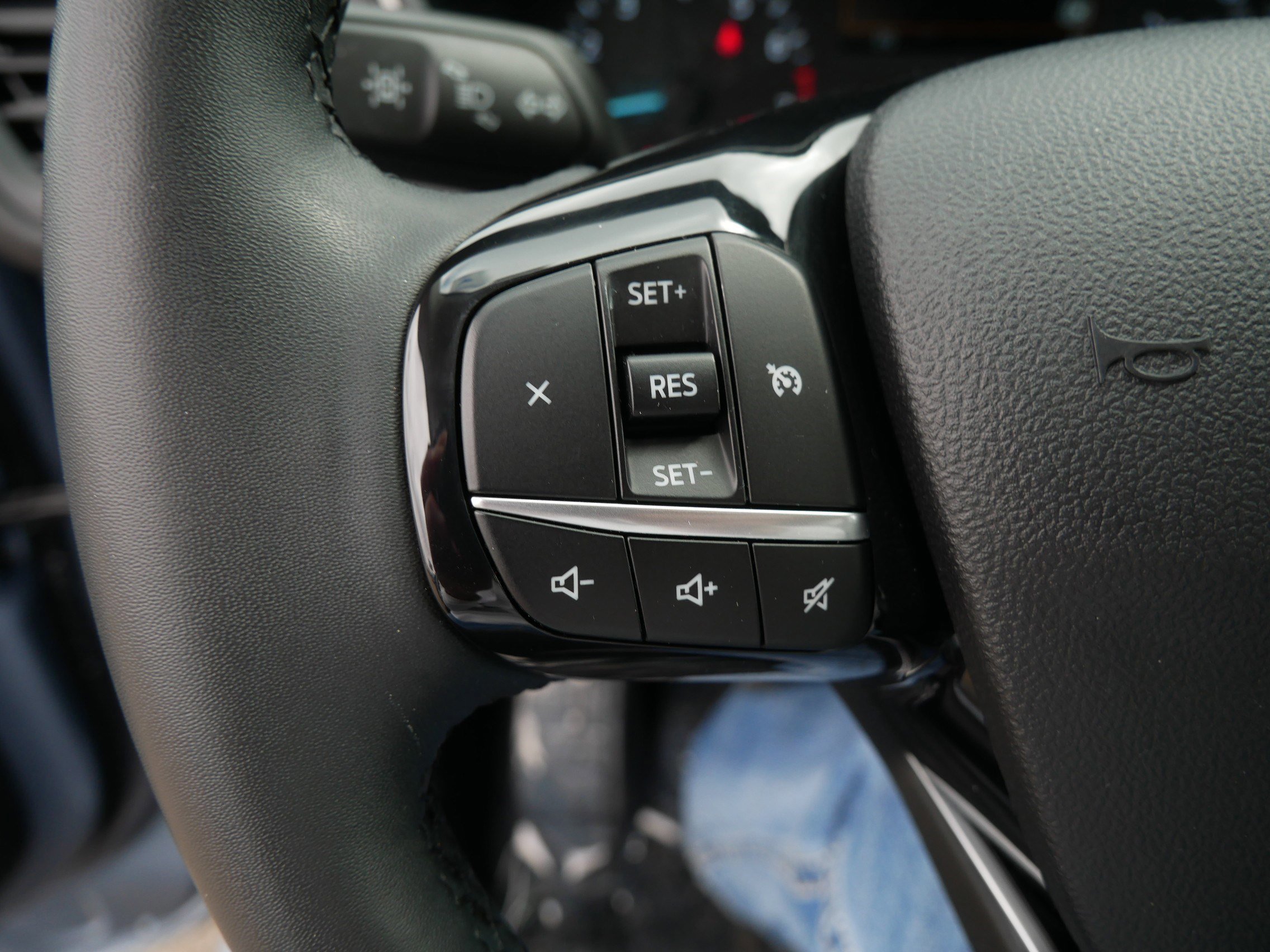 Certified 2022 Ford Escape SE w/ Cold Weather Package image 28