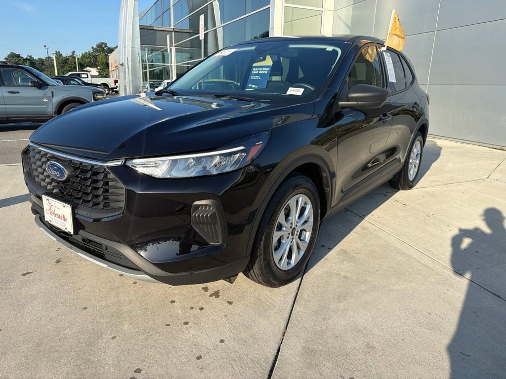 Certified 2025 Ford Escape Active FWD image 4