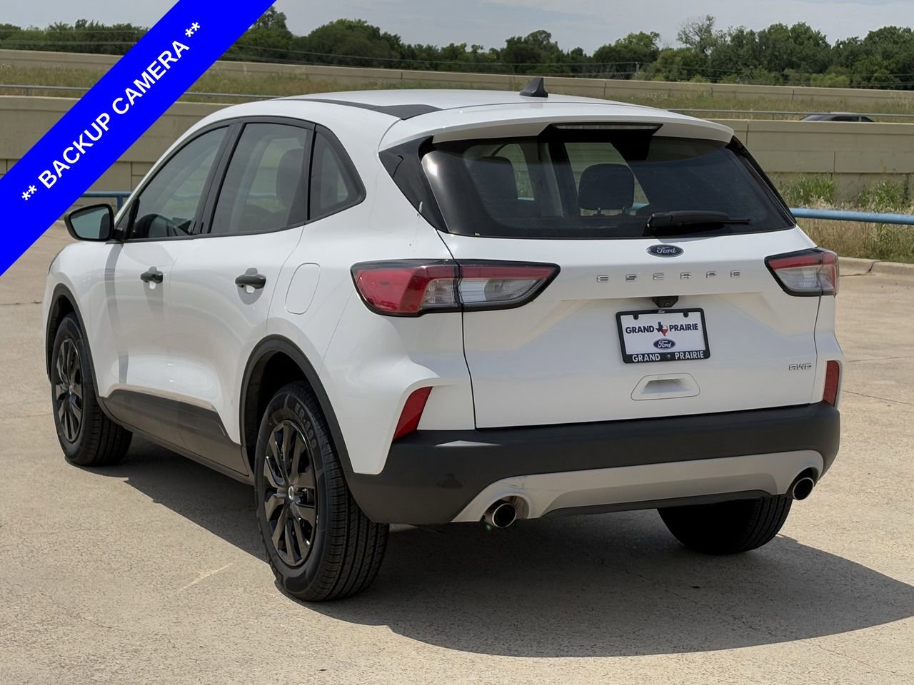 Certified 2022 Ford Escape S AWD/4WD image 6