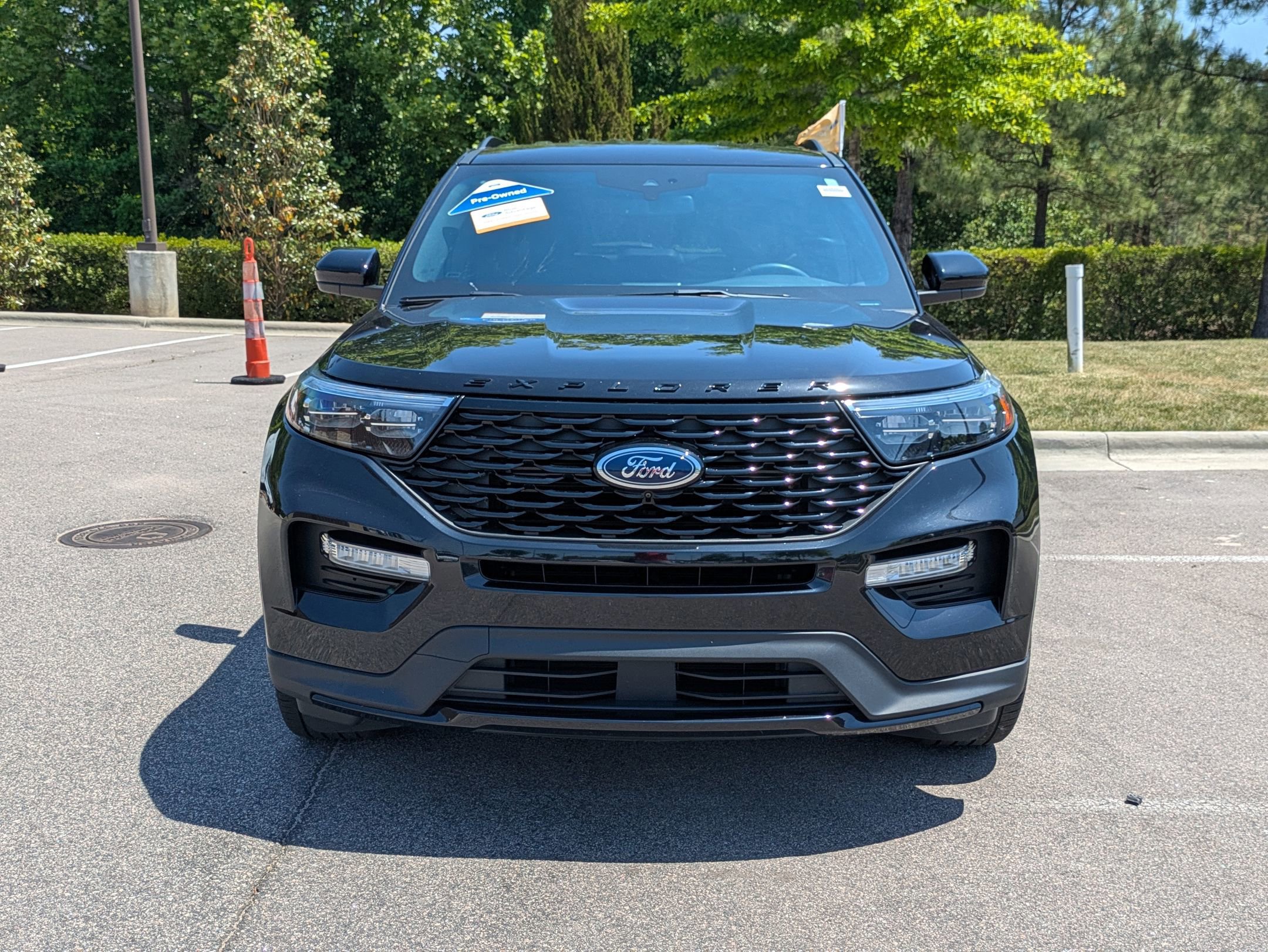 Certified 2024 Ford Explorer ST-Line w/ Class IV Trailer Tow Package RWD image 9