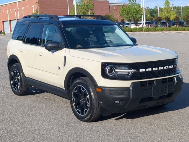 Certified 2025 Ford Bronco Sport Outer Banks w/ Outer Banks Tech Package+