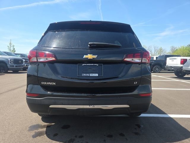 Used 2024 Chevrolet Equinox LT w/ Driver Convenience Package FWD image 3