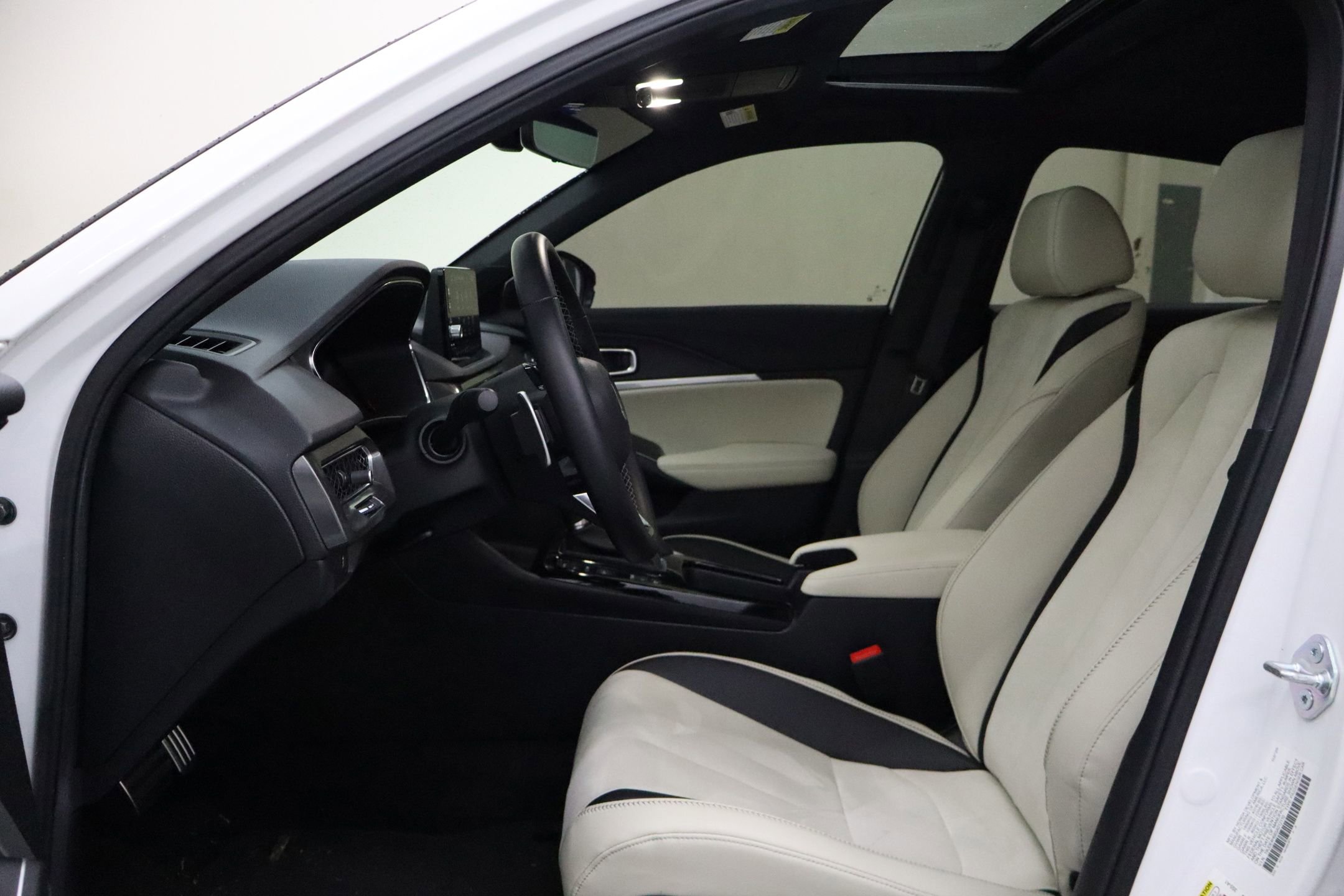 Used 2025 Acura Integra A-Spec image 14