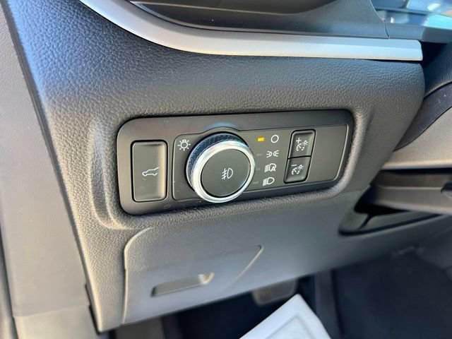 Certified 2024 Ford Explorer XLT w/ Equipment Group 202A AWD/4WD image 8