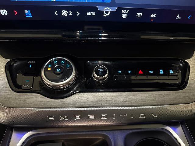 Certified 2025 Ford Expedition Platinum AWD/4WD image 30