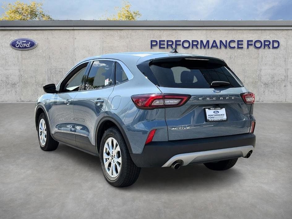 Certified 2024 Ford Escape Active FWD image 11