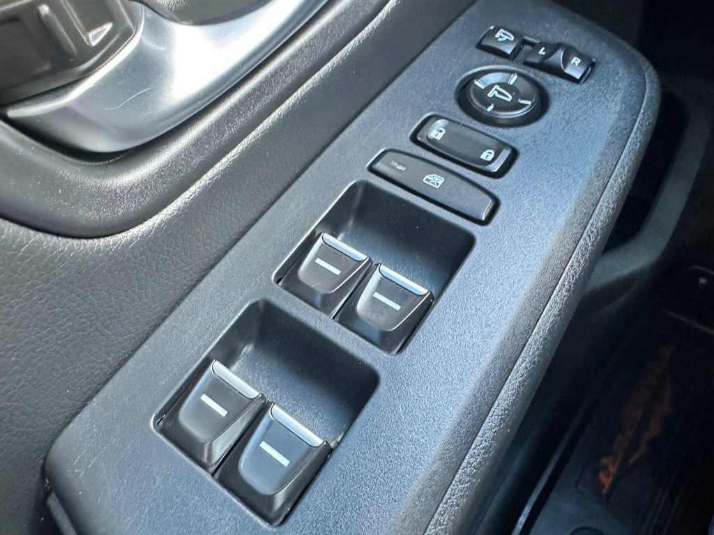 Used 2023 Honda Pilot TrailSport image 31