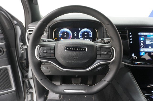 Used 2024 Jeep Wagoneer 4WD image 28