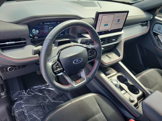 Certified 2025 Ford Explorer ST RWD image 22