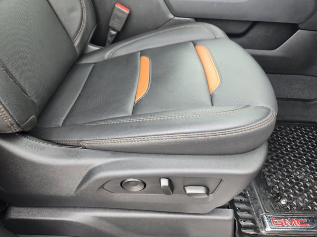 Used 2025 GMC Sierra 1500 AT4 w/ AT4 Premium Package image 22