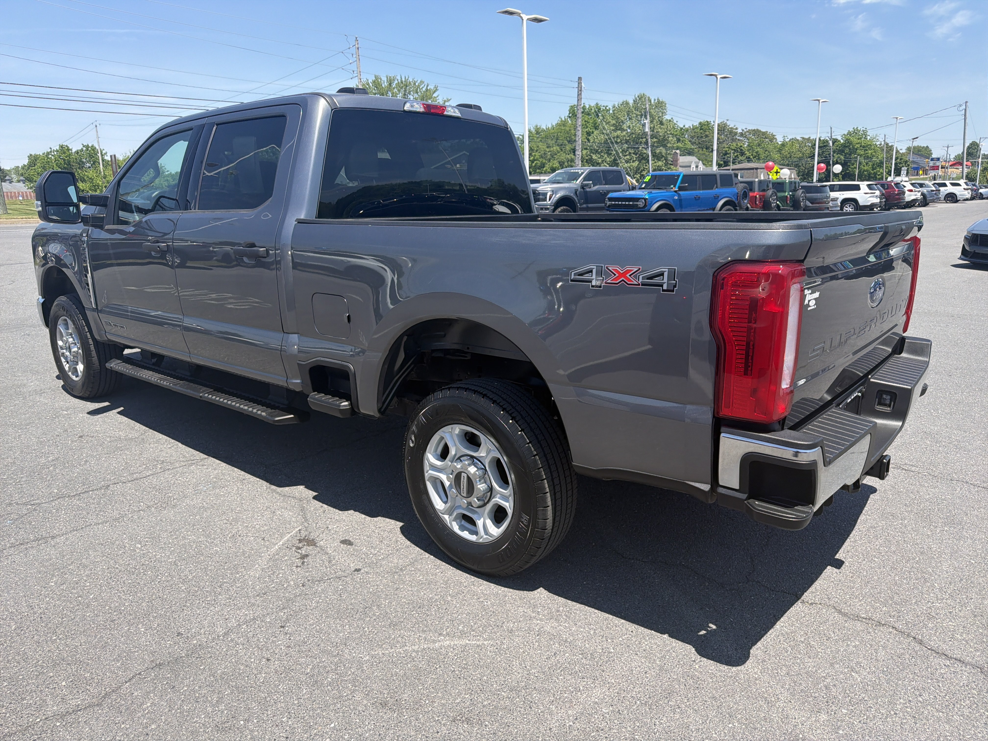 Certified 2025 Ford F250 XLT AWD/4WD image 6