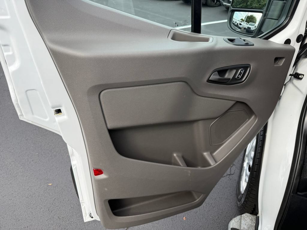 Certified 2025 Ford Transit 250 Low Roof w/ Exterior Upgrade Package RWD image 15