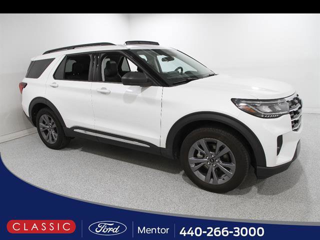Certified 2025 Ford Explorer Active w/ Active Comfort Package AWD/4WD image 3