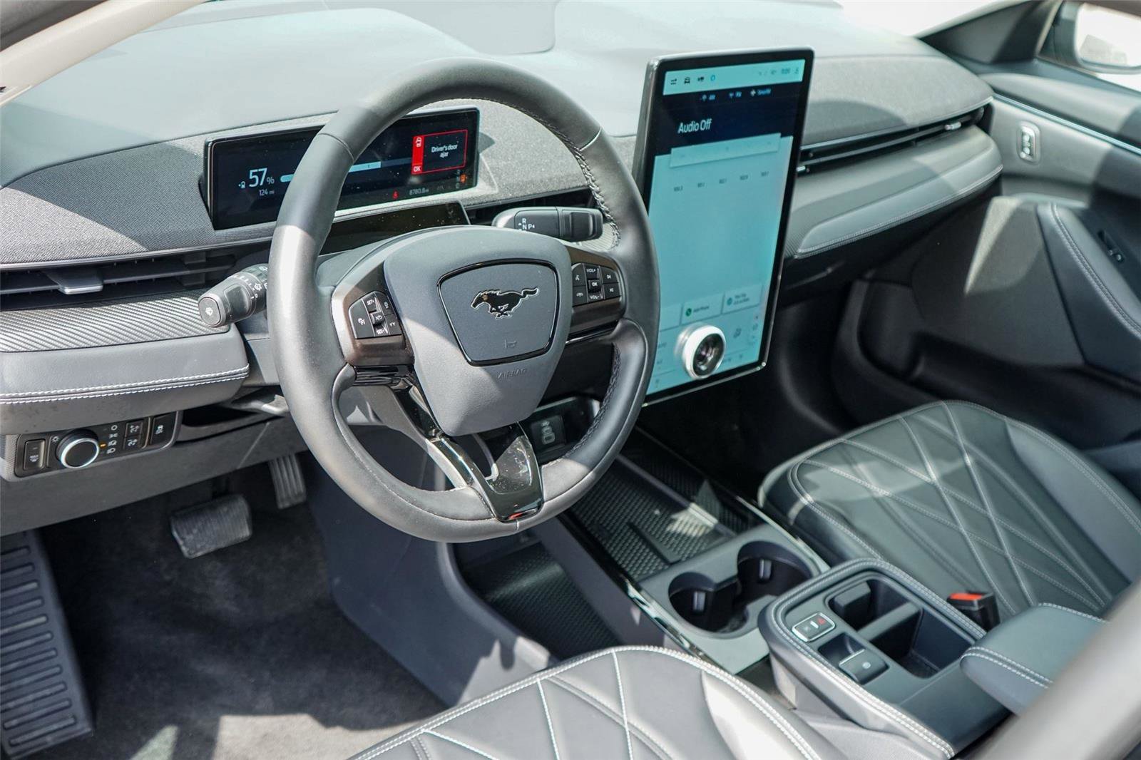 Certified 2025 Ford Mustang Mach-E Select image 9