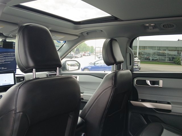 Certified 2023 Ford Explorer XLT w/ Equipment Group 202A AWD/4WD image 21