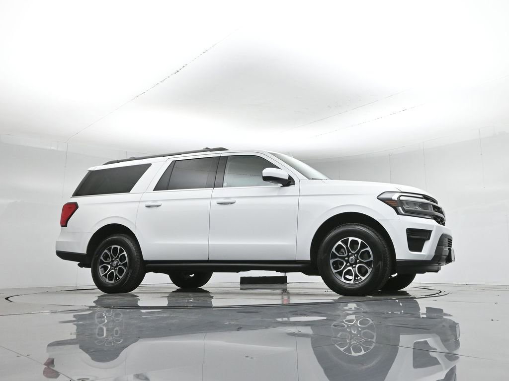 Certified 2024 Ford Expedition Max XLT image 7