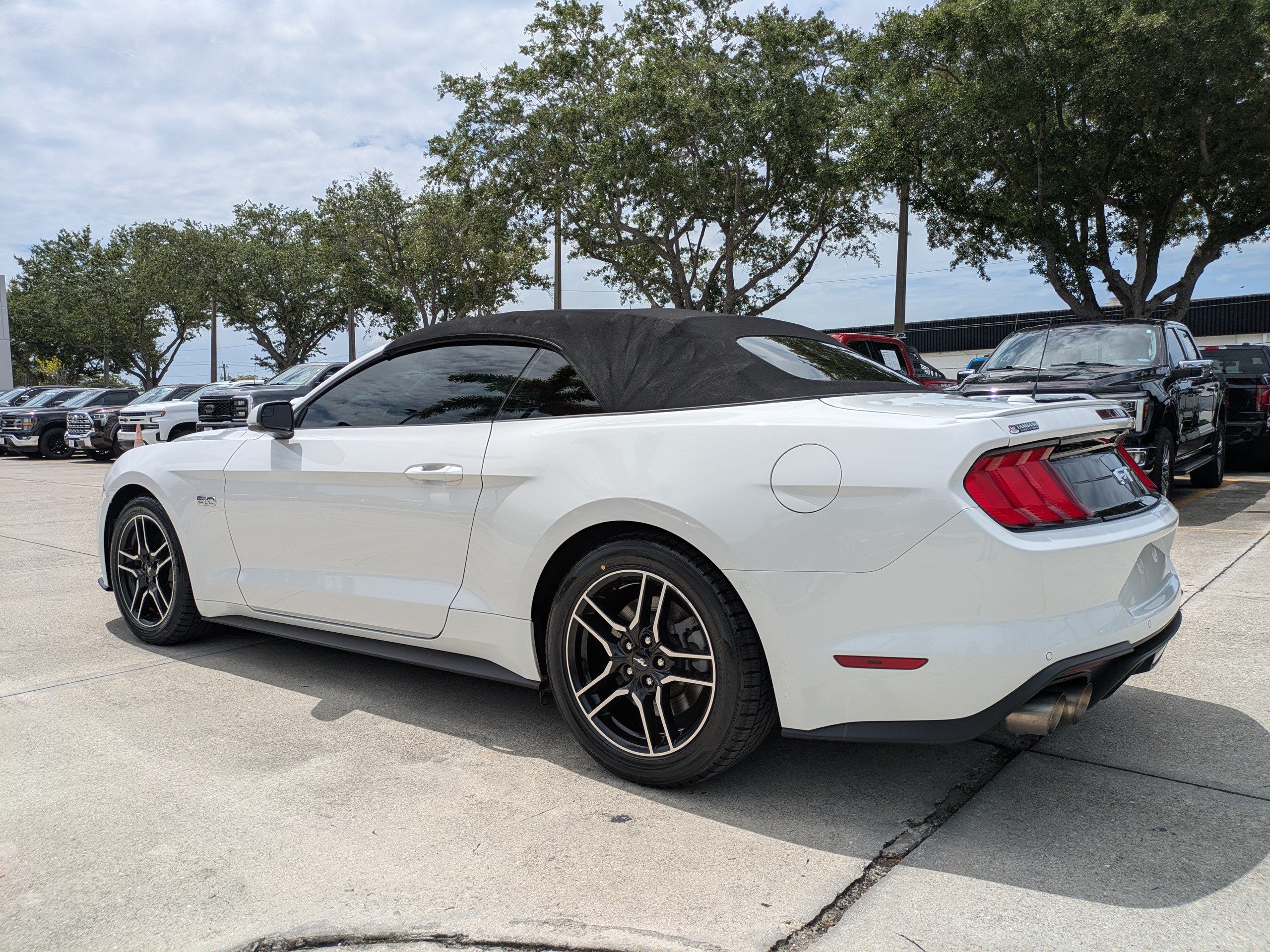 Certified 2020 Ford Mustang GT Premium RWD image 6