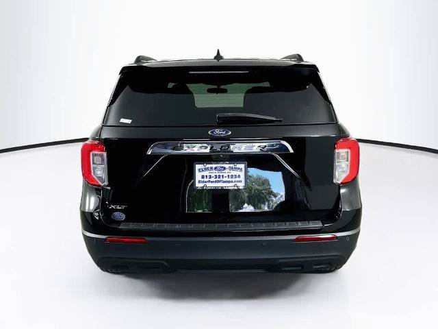 Certified 2023 Ford Explorer XLT RWD image 5