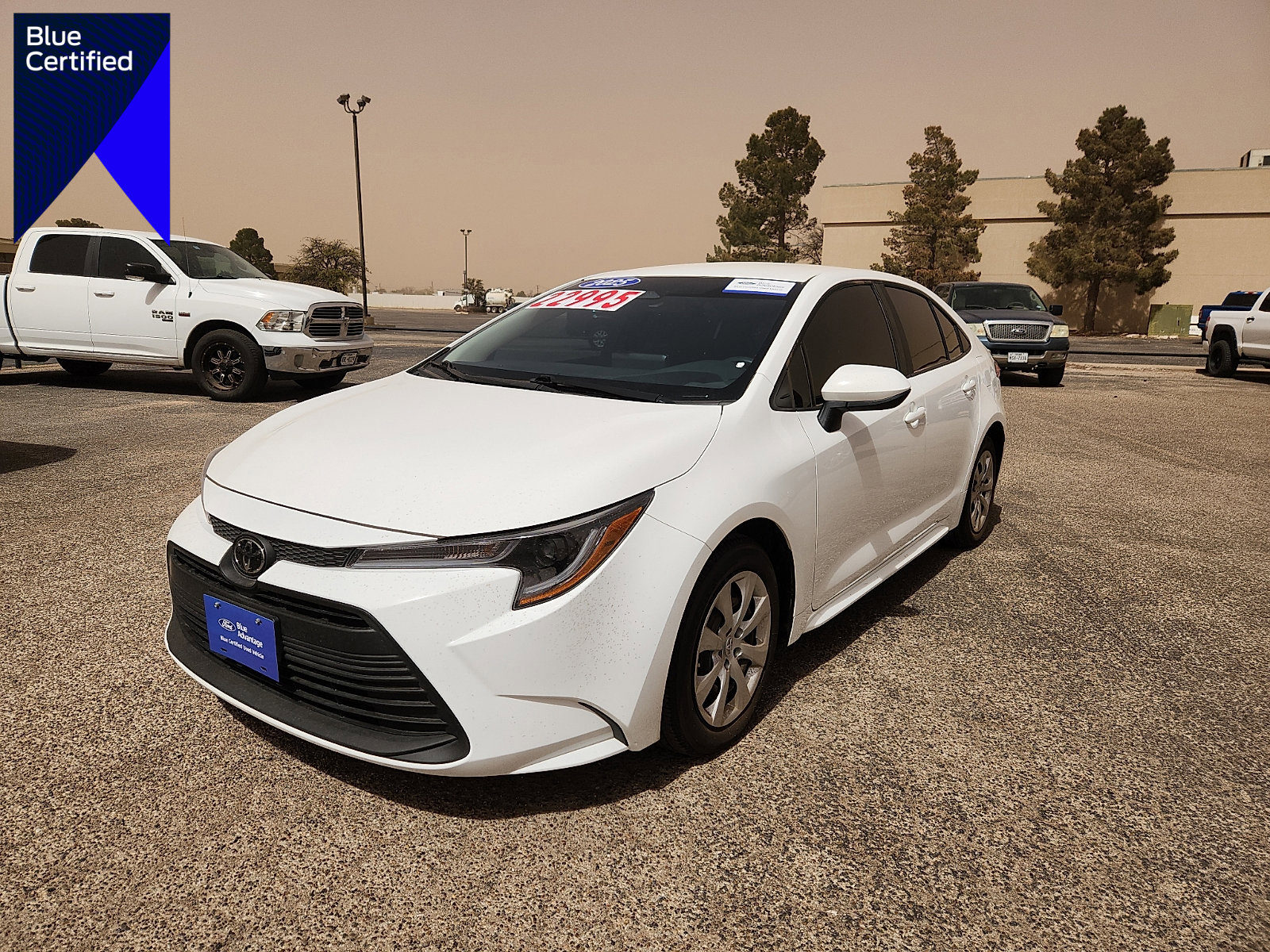 Used 2025 Toyota Corolla LE image 1
