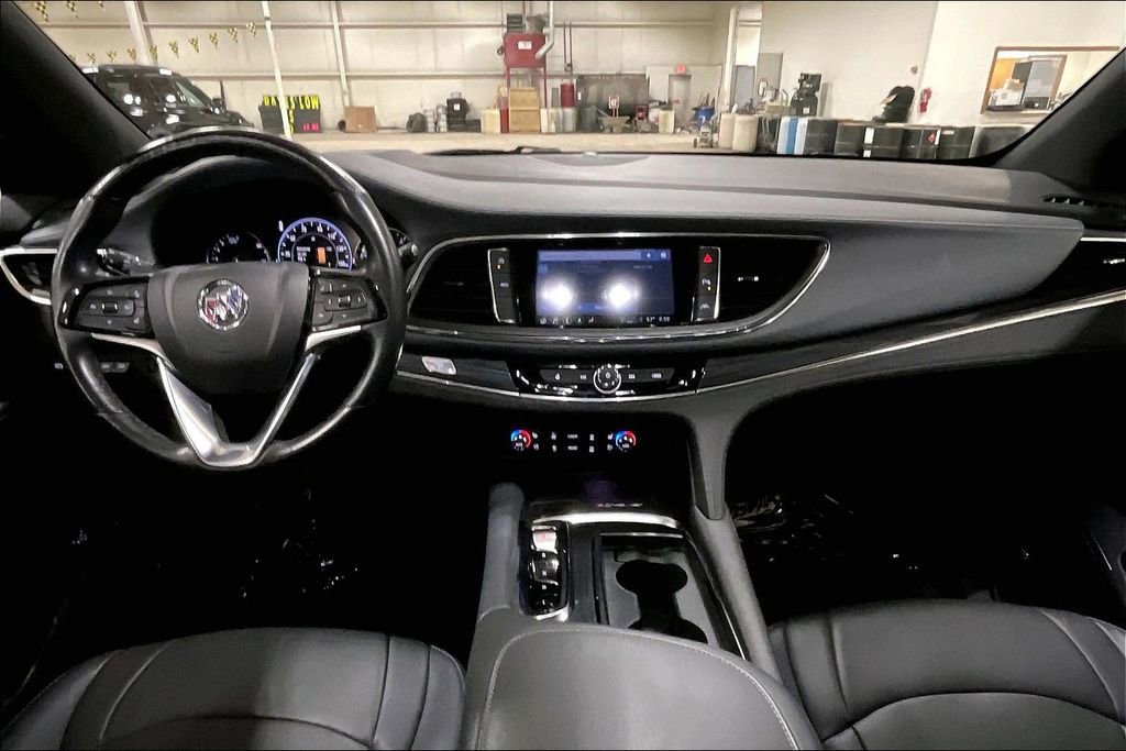 Used 2024 Buick Enclave Premium image 14