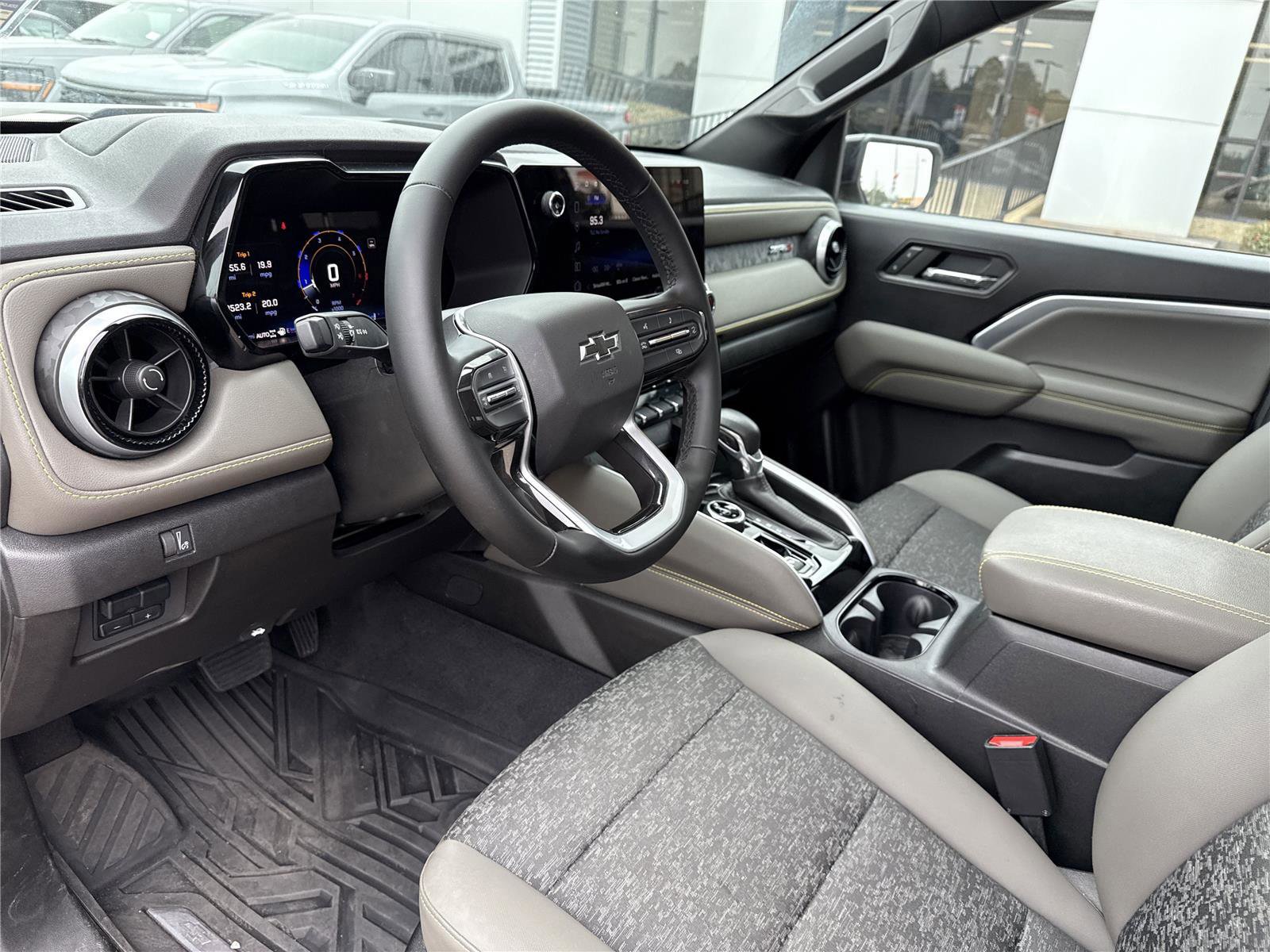 Used 2024 Chevrolet Colorado ZR2 w/ Technology Package image 60