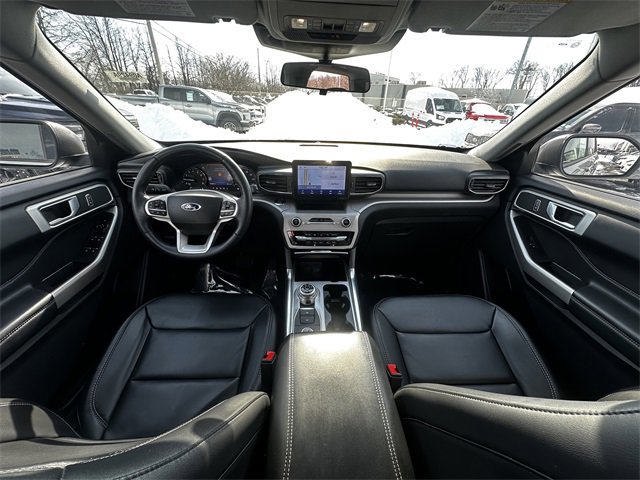 Certified 2023 Ford Explorer XLT w/ Equipment Group 202A image 17