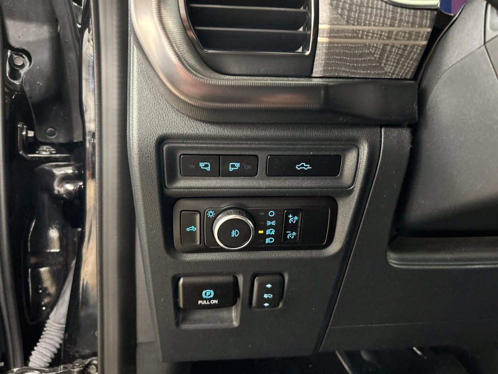 Certified 2023 Ford F150 Platinum w/ Equipment Group 701A High AWD/4WD image 11