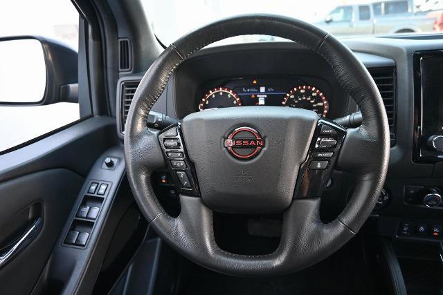 Used 2022 Nissan Frontier PRO-4X image 31