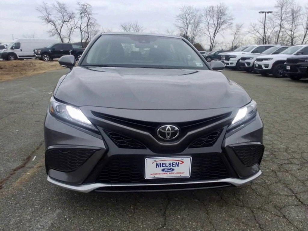 Used 2021 Toyota Camry XSE image 12