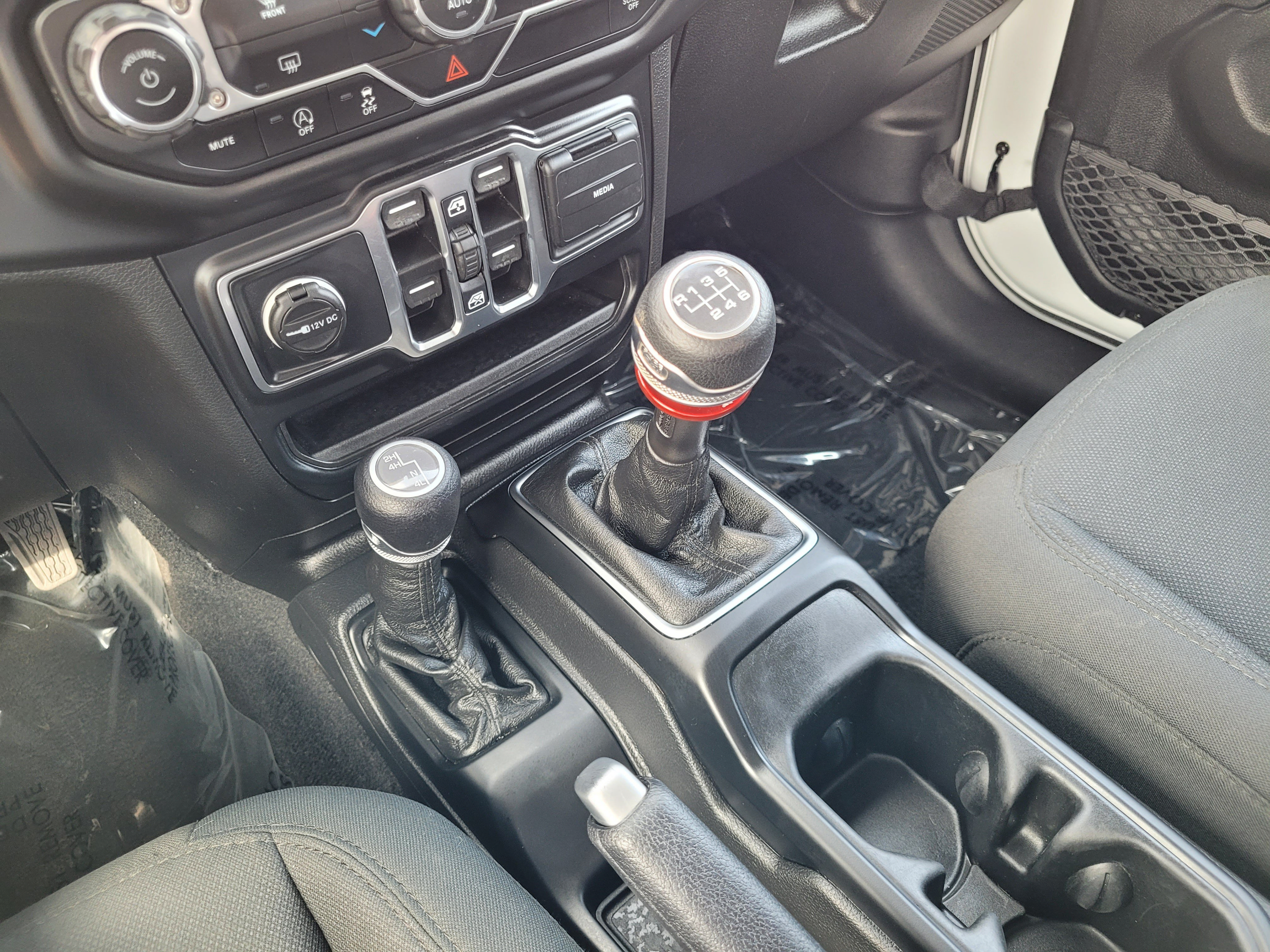 Used 2021 Jeep Gladiator Sport AWD/4WD image 24