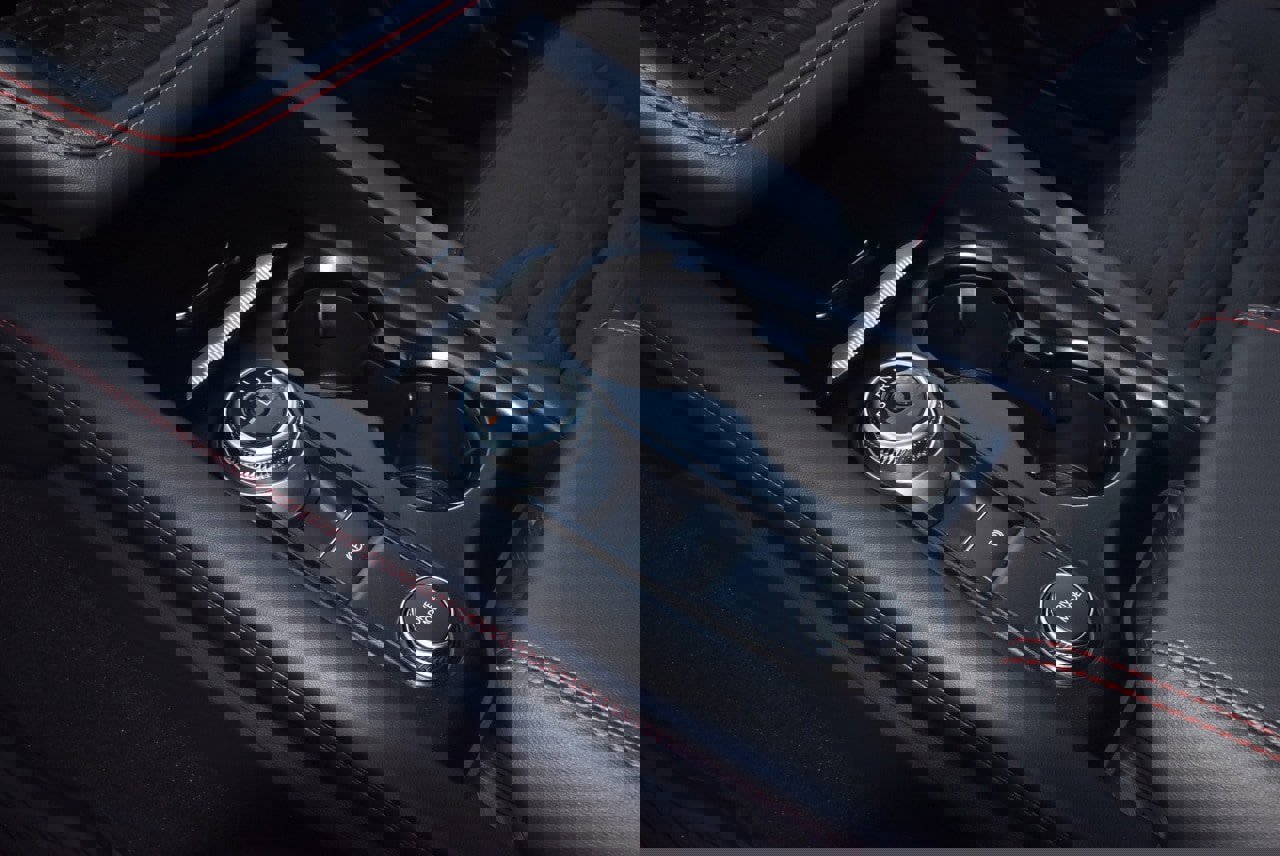 Certified 2025 Ford Explorer ST-Line w/ Premium Package image 33