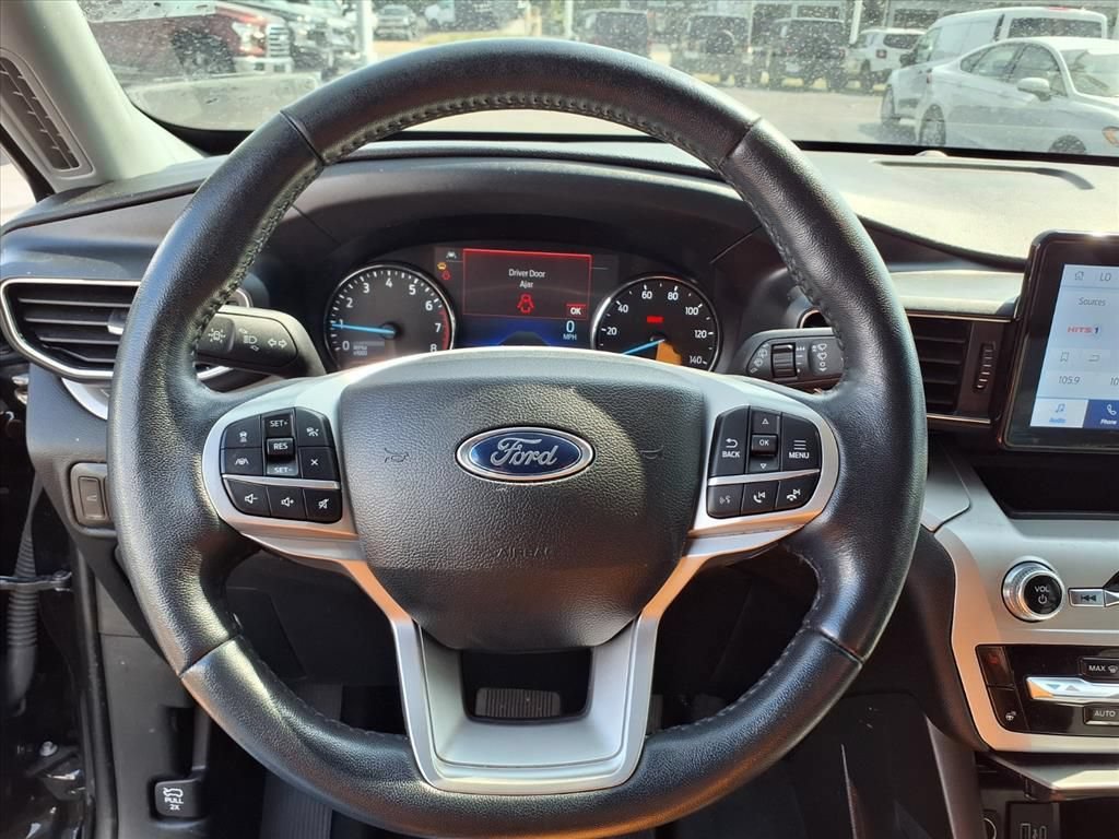 Certified 2023 Ford Explorer XLT w/ Equipment Group 202A AWD/4WD image 18
