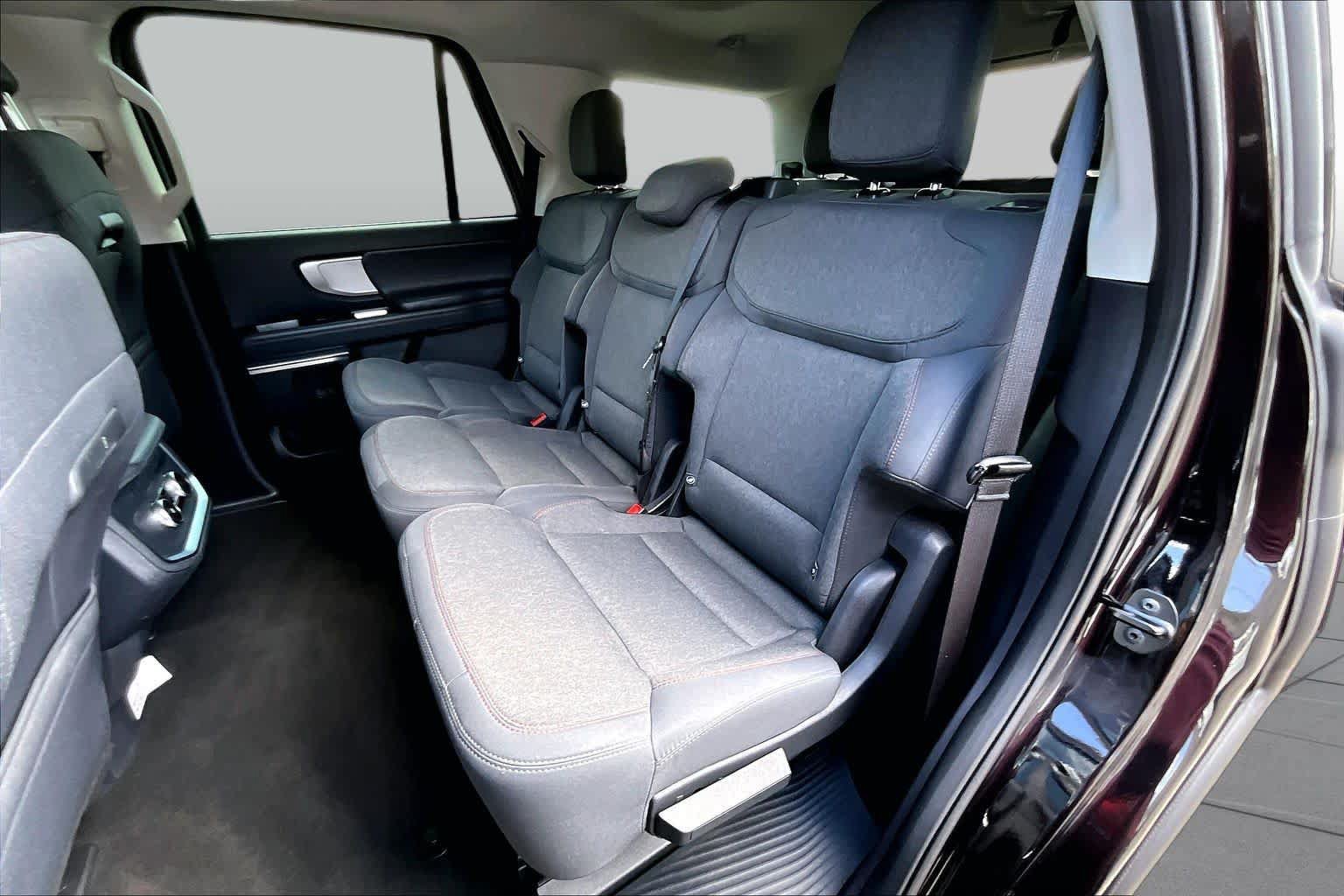Certified 2025 Ford Expedition Active RWD image 21