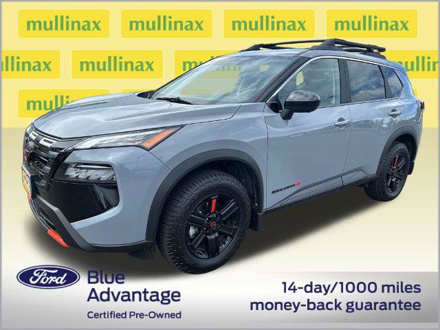 Used 2025 Nissan Rogue SV AWD/4WD image 13