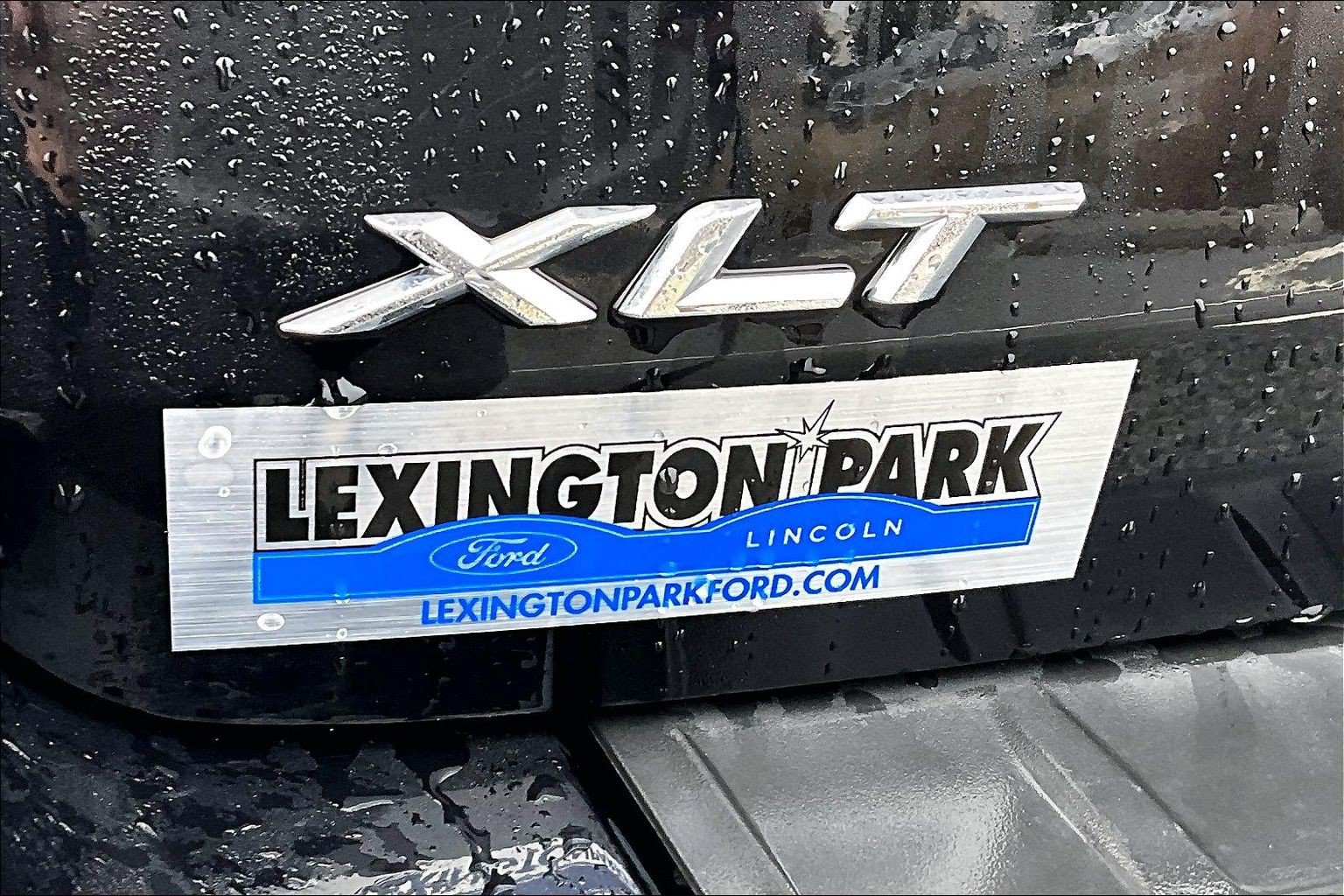 Certified 2022 Ford Explorer XLT w/ Class IV Trailer Tow Package AWD/4WD image 24