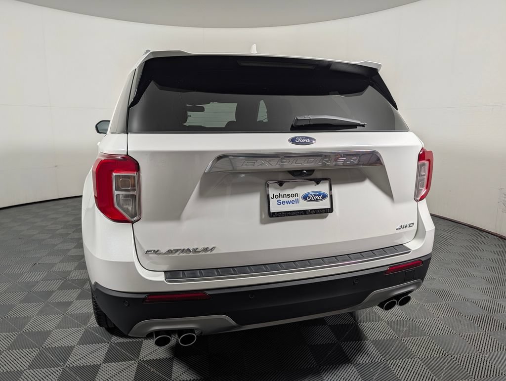Certified 2023 Ford Explorer Platinum w/ Technology Package AWD/4WD image 6