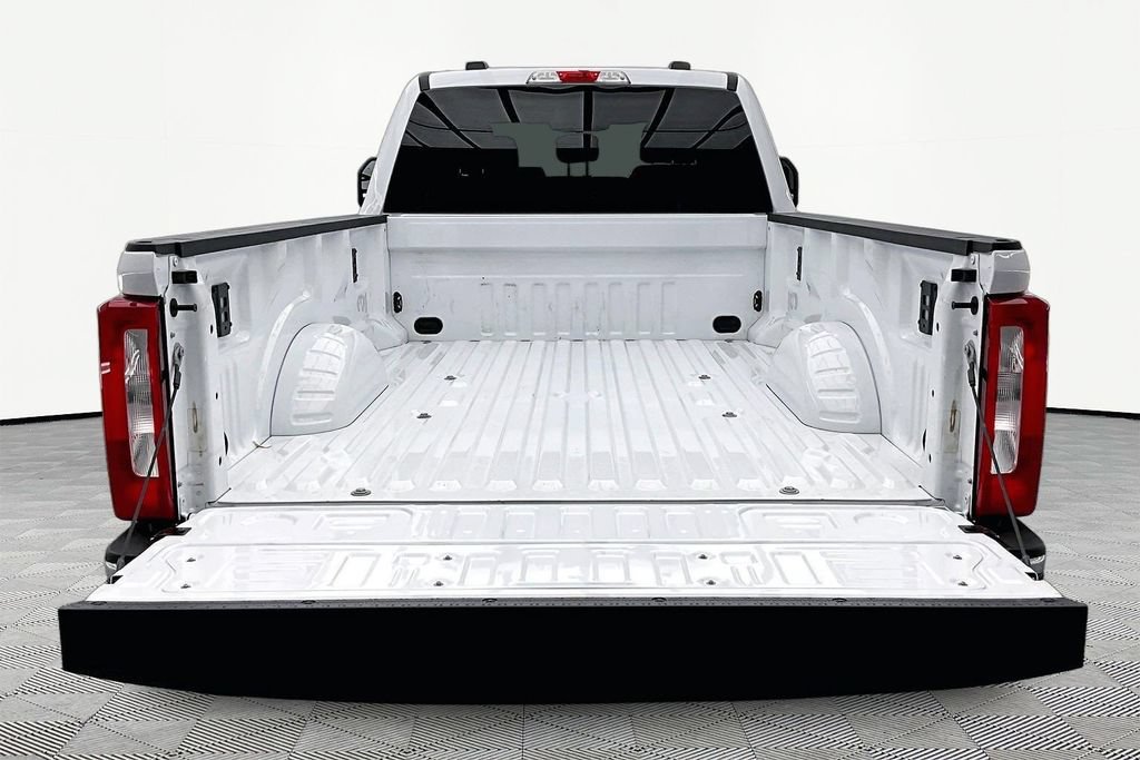 Certified 2025 Ford F350 XLT w/ FX4 Off-Road Package AWD/4WD image 18