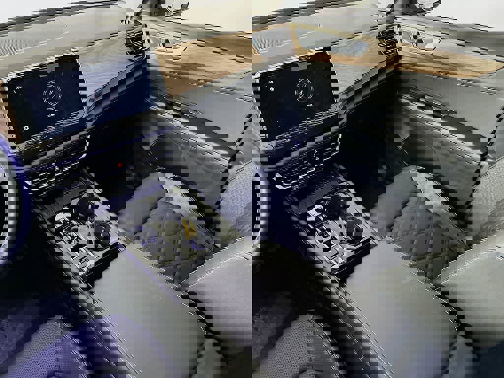 Used 2025 Volkswagen Atlas SE image 11