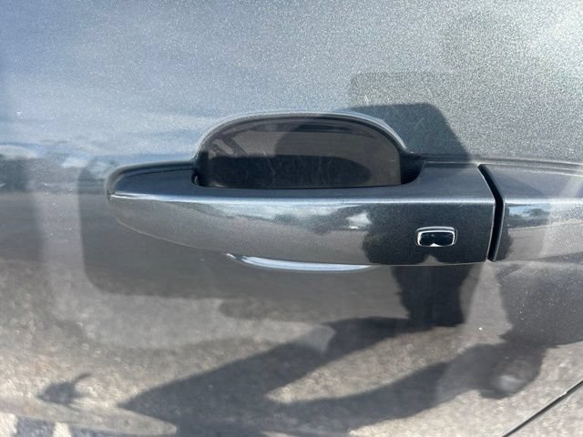 Used 2019 Chevrolet Equinox LS FWD image 21