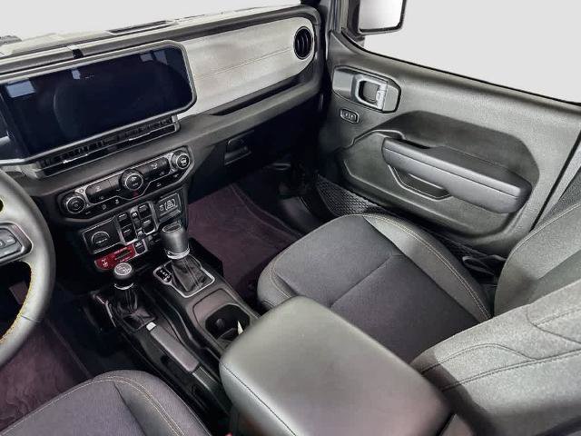 Used 2024 Jeep Gladiator Sport AWD/4WD image 11