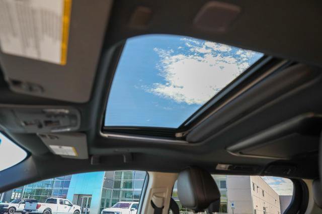 Used 2021 Toyota Sienna Platinum FWD image 17