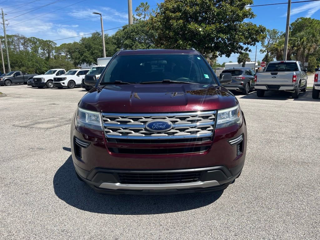 Certified 2018 Ford Explorer XLT FWD image 3