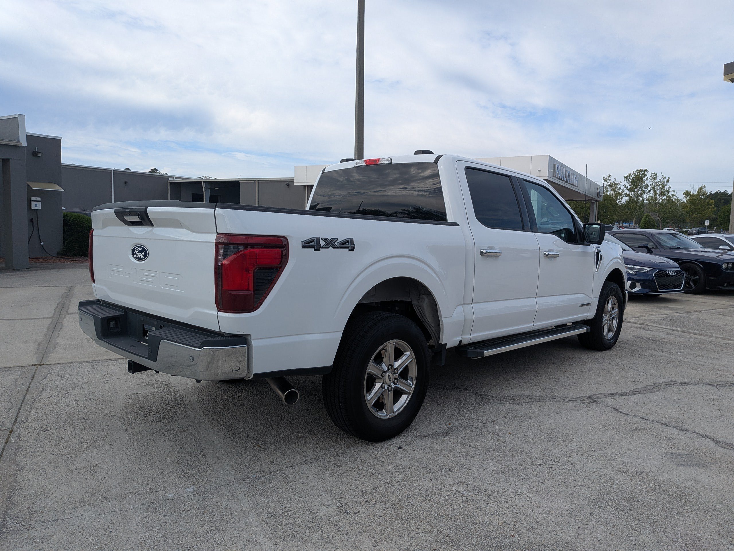 Certified 2024 Ford F150 XLT w/ Mobile Office Package AWD/4WD image 4