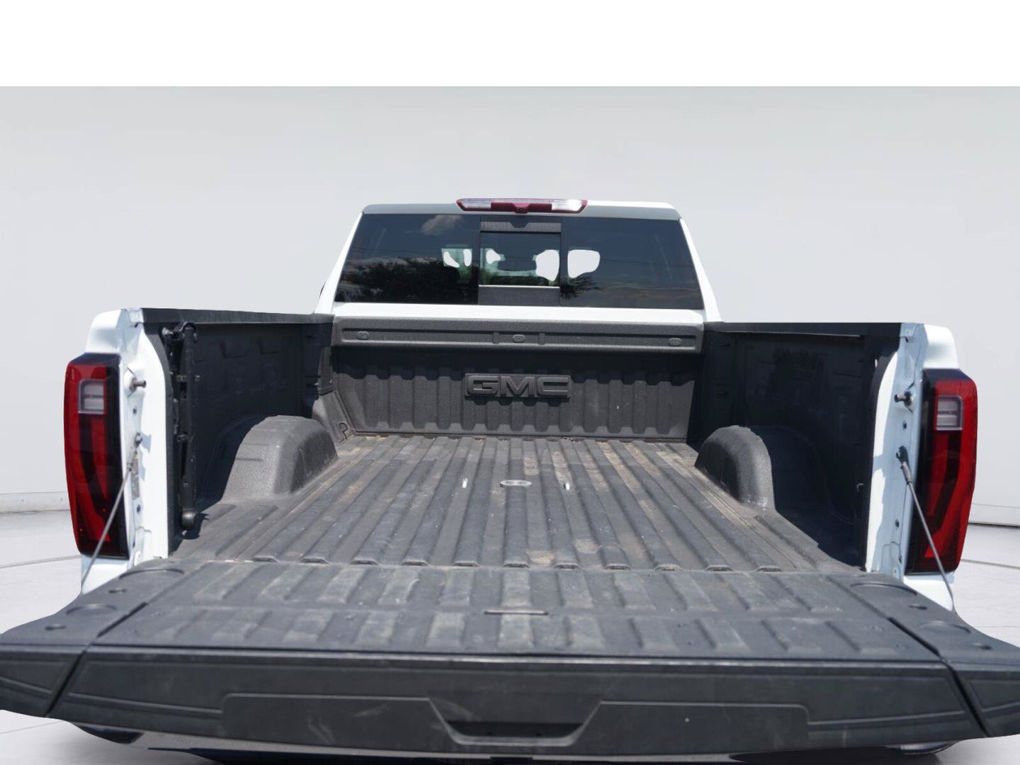 Used 2024 GMC Sierra 2500 SLT w/ Texas SLT Premium Package AWD/4WD image 32