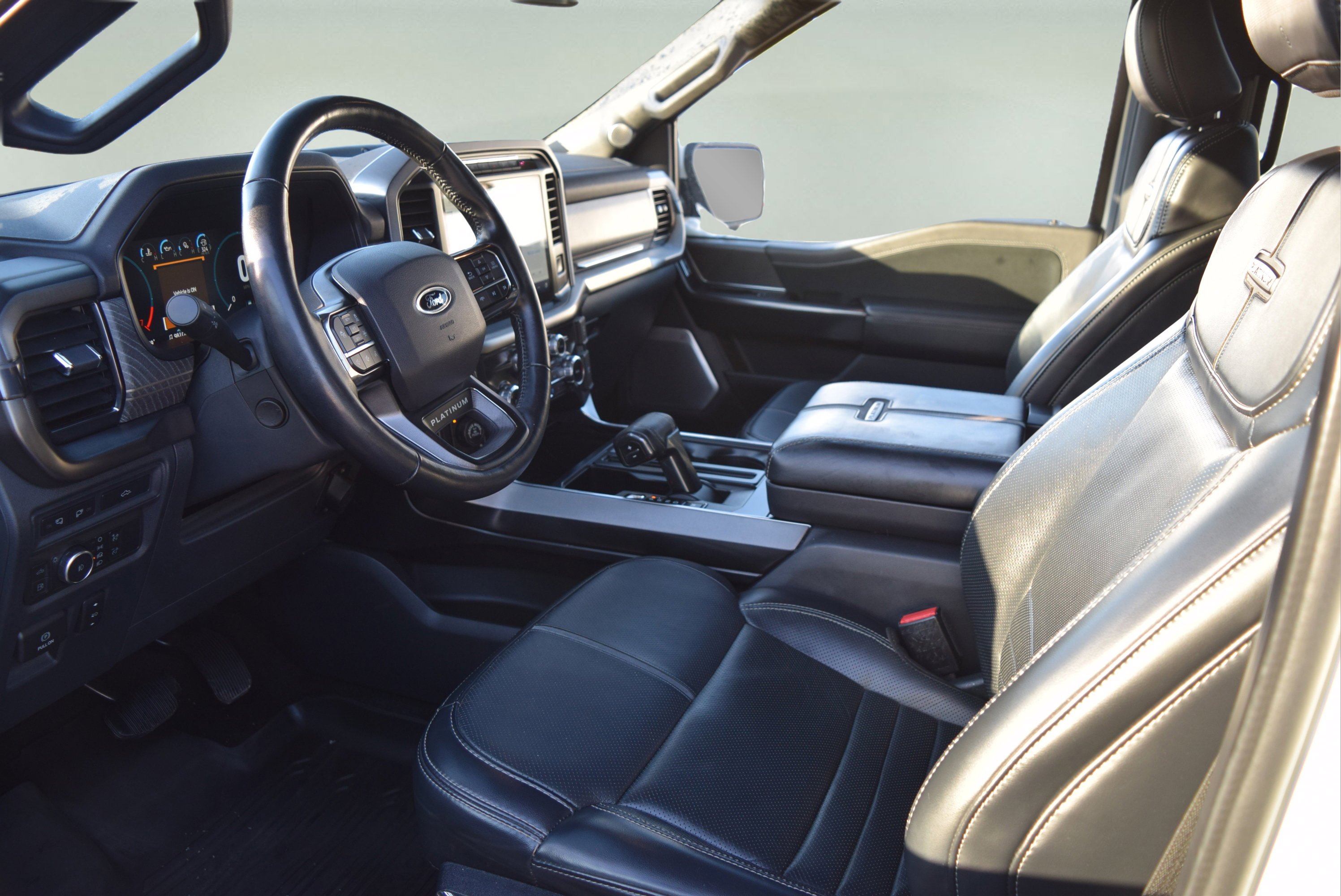 Certified 2022 Ford F150 Platinum w/ Equipment Group 701A High image 11