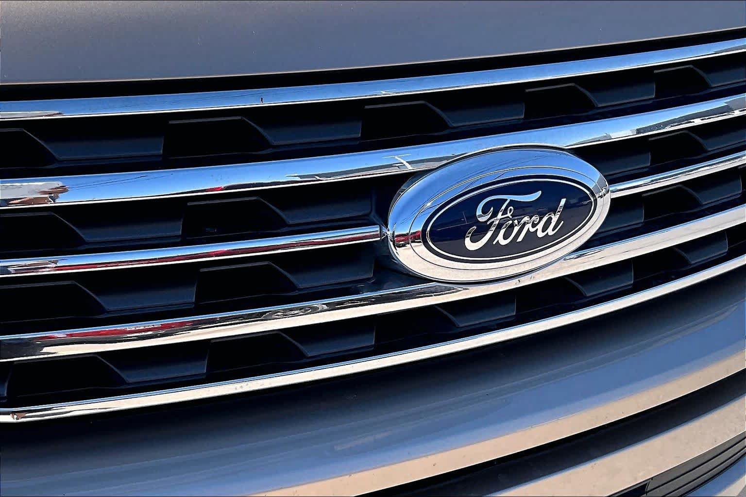 Certified 2020 Ford Expedition XLT w/ Equipment Group 201A RWD image 28