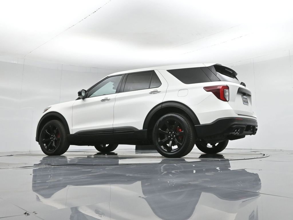 Certified 2022 Ford Explorer ST w/ ST Street Pack image 19